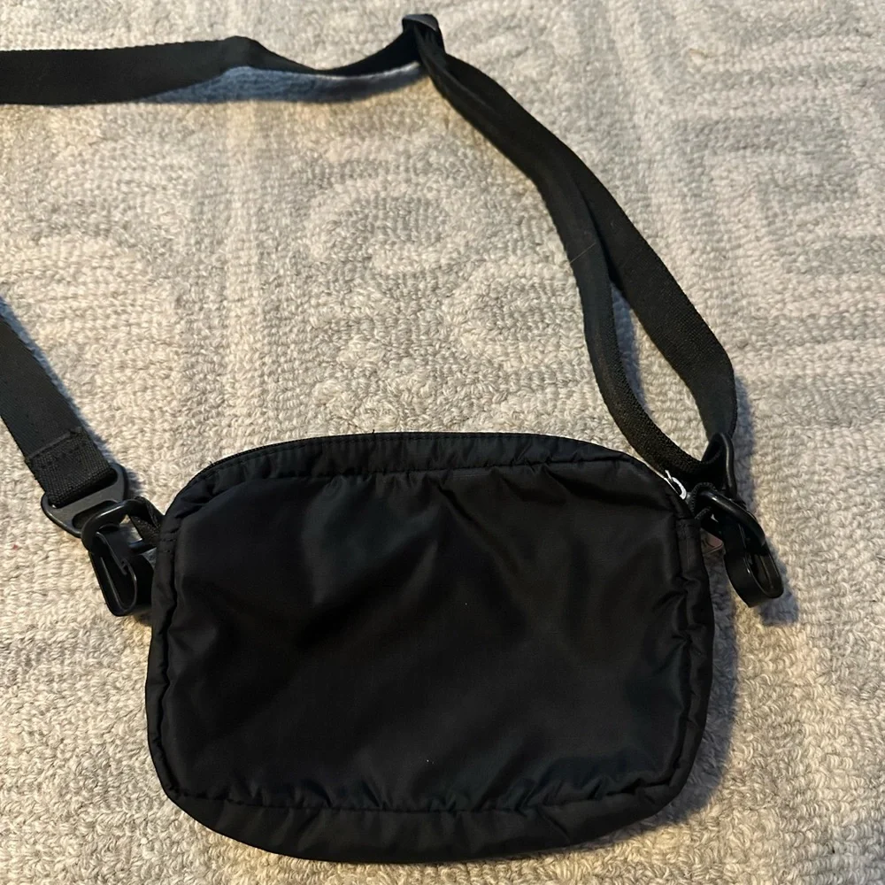 Lesportsac Small Black Cross Body Bag - Picture 3 of 5
